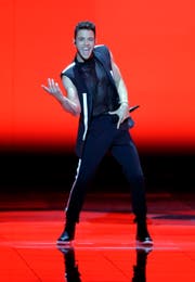 Luca Hänni beim Auftritt am Eurovision Song Contest. Er wird nun die Musik zum Herisauer Film beisteuern. (Bild: EPA/ABIR SULTAN)