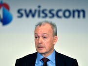 Swisscom-CEO Urs Schaeppi kann sich freuen: Der Telekomkonzern erhält in einer Umfrage zur Kundenzufriedenheit die besten Noten. (Bild: KEYSTONE/WALTER BIERI)