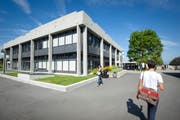 Das Hauptgebäude der Universität St.Gallen auf dem Rosenberg entstand Anfang der 1960er-Jahre. Erst vor wenigen Jahren wurde es grundlegend saniert. (Bild: 16. September 2011)