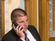 Erich Hess geriet in Rage über ein Frauenstreik-Plakat im Berner Stadtparlament. (Bild: KEYSTONE/ALESSANDRO DELLA VALLE)