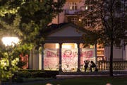 Der Frauenpavillon im Stadtpark - im Bild hergerichtet für die Museumsnacht 2014. (Bild: Hanspeter Schiess - 6. September 2014)