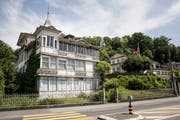 Der seit langem leer stehende Jesuitenhof neben dem Hotel Seeburg soll dereinst Wohnungen beherbergen.