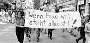 Wachgerüttelt: Der Frauenstreik von 1991 hat die Bedeutung der Frau in Gesellschaft, Wirtschaft und Politik in Erinnerung gerufen. (Bild: Michael Kupferschmid/KEY, (Basel, 14. Juni 1991))