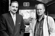 Als oberster Lehrer war Beat Zemp Ansprechpartner für Politiker, Künstler und Schriftsteller. Hier besucht er gemeinsam mit Franz Hohler 1994 eine Literatur-Preisverleihung. (Bild: Keystone)