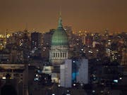 In Teilen Südamerikas wie hier in Buenos Aires in Argentinien ist es am Sonntag zu einem massiven Stromausfall gekommen. (Bild: Natacha Pisarenko/Keystone)
