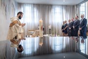 Die Zeremonie im Friedental mit dem polnischen Vizepremier Jarosław Gowin (ganz rechts). (Bild: Pius Amrein, Luzern, 16. Juni 2019)