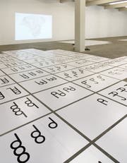 Salome Schmukis abstrakte Zeichen sind von verschiedenen Schriftsystemen inspiriert. (Bild: Salome Schmuki)