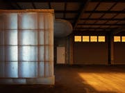 Der Eingangsbereich Der Kunsthalle Arbon wurde in Fiberglas abgeformt und nach Innen verdoppelt. (Bild: Ladina Bischof)