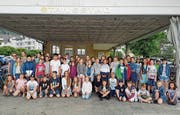 Die 56 Kinder dürfen stolz sein - alle haben die Veloprüfung fehlerlos gemeistert. (Bild: PD)