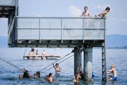 Schulkinder zahlen in der Badi Goldach zwei Franken Eintritt. Damit das Bad selbsttragend wäre, müsste jedes Kind fünf Franken bezahlen. (Bild: Michel Canonica)