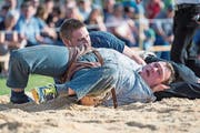 Patrick Schmid aus Eggerstanden musste gegen Marcel Kuster als Verlierer vom Platz. (Bild: Lorenz Reifler)