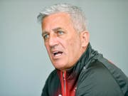 Der Schweizer Nationalcoach Vladimir Petkovic und ein heikler Fall: Was geschieht mit Stephan Lichtsteiner (Bild: KEYSTONE/WALTER BIERI)