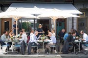 Blick auf die Gartenterrasse des «Barz». Bild: Ralph Ribi