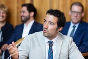 Der Ausserrhoder FDP-Ständerat Andrea Caroni spricht im Ständerat. (Bild: KEYSTONE/Peter Klaunzer)