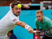 Stan Wawrinka streckt sich gegen Nicolas Mahut vergeblich (Bild: KEYSTONE/AP/FRANK AUGSTEIN)