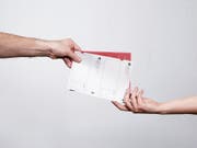 Sich mit Menschen ohne Stimmrecht in die politische Diskussion einbringen und ihnen vielleicht gar seine Stimme geben? Das ist das Ziel der Plattform, die der Wiler Vinzenz Leutenegger mit seinem Studiumskollegen geschaffen hat. (Bild: PD)
