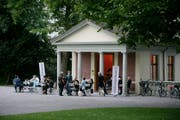 Der Frauenpavillon im St.Galler Stadtpark ist seit 1996 ein beliebter Treffpunkt nicht nur für Frauen. (Bild: Michel Canonica - 17. Juni 2009)
