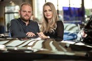 Fabienne Suter-Kuratli und Mirco Suter übernehmen nach dem Tod von Vater Werner Suter die Leitung des Auto-Zentrums West in St.Gallen. (Bild: PD)