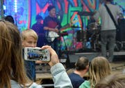 Die Musik- und Kulturschule Hinterthurgau bietet Schülerbands mit dem Openair in der Tobler Komturei eine Plattform. Nun kommt mit der Semesterend-Party eine weitere dazu. (Bild: Christoph Heer)