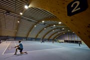 Die Tennishalle Gründenmoos. (Bild: Benjamin Manser)