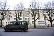 Der Haupttrakt der Frauenfelder Stadtkaserne. (Bild: Donato Caspari, Dezember 2016)