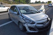 Der Sachschaden nach diesem Unfall beträgt mehrere zehntausend Franken. (Bild: Kapo SG)