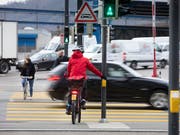 Der Boom der Elektrovelos zeigt sich in der Langfrist-Importstatistik. (Bild: KEYSTONE/GAETAN BALLY)