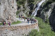 Der Weg ist auch für Wanderer geeignet. (Bild: Urs Flüeler / Keystone, Göschenen, 27. Juni 2019)