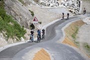 Velofahrern steht die Route nur bergwärts zur Verfügung. (Bild: Urs Flüeler / Keystone, Göschenen, 27. Juni 2019)