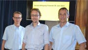 Sie informierten an der Gemeindetagung Finanzen, von links; Pius Imholz, Vorsteher Amt für Steuern, Finanzdirektor Urs Janett und Generalsekretär Rolf Müller. (Bild: PD)