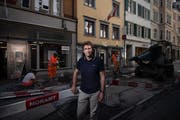 Stadtingenieur Beat Rietmann in der Engelgasse, die gerade neu gestaltet wird. (Bild: Benjamin Manser - 28. Juni 2019)