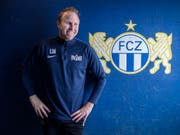 Trainer Ludovic Magnin muss mit dem FCZ zum Cup-Auftakt beim Stadtrivalen Black Stars antreten (Bild: KEYSTONE/MELANIE DUCHENE)