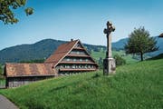 Das Flurkreuz in der Wyssenschwändi dient Pilgern zur stillen Andacht und erinnert gleichzeitig an einen tödlich Verunfallten.