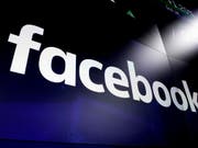 Der Facebook-Konzern ist in Italien erneut zu einer Strafzahlung verdonnert worden. (Bild: KEYSTONE/AP/RICHARD DREW)