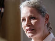Doris von Sayn-Wittgenstein am Samstag an der Landes-Mitgliederversammlung der AfD Schleswig-Holstein, an der sie erneut zur Landesvorsitzenden gewählt wurde. (Bild: Keystone/DPA/MARKUS SCHOLZ)