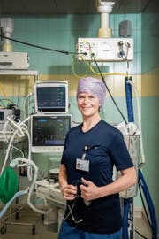 Als das Kind kam, stand ihre Karriere still. Nun arbeitet Stefanie Klemm als leitende Ärztin am Spital Appenzell. (Bild: Urs Bucher)