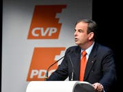 Will seine Partei am Samstag in Freiburg auf einen erfolgreichen Wahlkampf einschwören: CVP-Parteipräsident Gerhard Pfister. (Bild: KEYSTONE/WALTER BIERI)