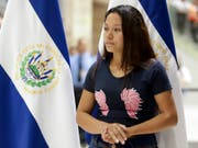 Die 21-jährige Tania Ávalos am Flughafen von San Salvador. (Bild: KEYSTONE/AP/SALVADOR MELENDEZ)
