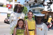 Im Bild (von links): Willi Lötscher, Alisha, Joana, Christine Lötscher. (Bild: Sandra Peter)