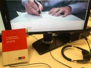 Die Schweizer Standards haben alle in einem kompakten «Heftchen» Platz (Bild: bor)