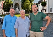Drei alte «Winkelriede» im Kampf gegen ein Atommülllager Wellenberg blickten nochmals zurück (von links): Leo Odermatt, Fredi M. Murer und Peter Steiner. (Bild: Romano Cuonz (Stans 29.Juni 2019))