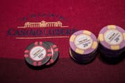 Spielchips im Casino Luzern. (Bild: Boris Bürgisser, 2. Februar 2017)