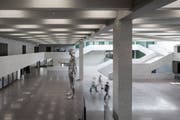 Für die Skulptur «Vanessa» im Foyer der Kanti Heerbrugg stand eine Kantischülerin Modell. (Bild: Hanspeter Schiess)