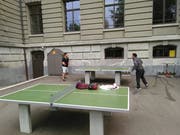 Beim Schulhaus St.Leonhard wird schon trainiert. (Bild: Sandro Büchler)