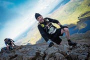 Roger «Rats» Coray auf dem Crip Goch im Snowdonia-Nationalpark in Gwynedd: Eine schöne Landschaft, aber gefährliches Terrain. (Bild: pd)