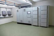 So sieht der Batteriespeicher im Unterwerk Sarnen des Elektrizitätswerks Obwalden aus. (Bild: PD)