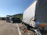 Beim Unfall wurde ein 26-jähriger Schweizer tödlich verletzt. (Bild: Kapo SG)