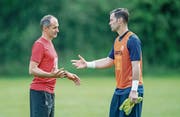 David Zibung (rechts) im Gespräch mit FCL-Trainer Thomas Häberli. (Bild: Urs Flüeler/Keystone, Luzern, 17. Juni 2019)