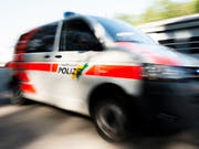 Mann mit Beil löst Polizeieinsatz in Schaffhausen aus. (Bild: KEYSTONE/ENNIO LEANZA)