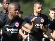 Djibril Sow (rechts) muss eine längere Pause einlegen (Bild: KEYSTONE/PETER SCHNEIDER)